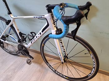 Used Giant Giant TCR Advanced PRO 2016 Road & Gravel, White — image 3 of 8