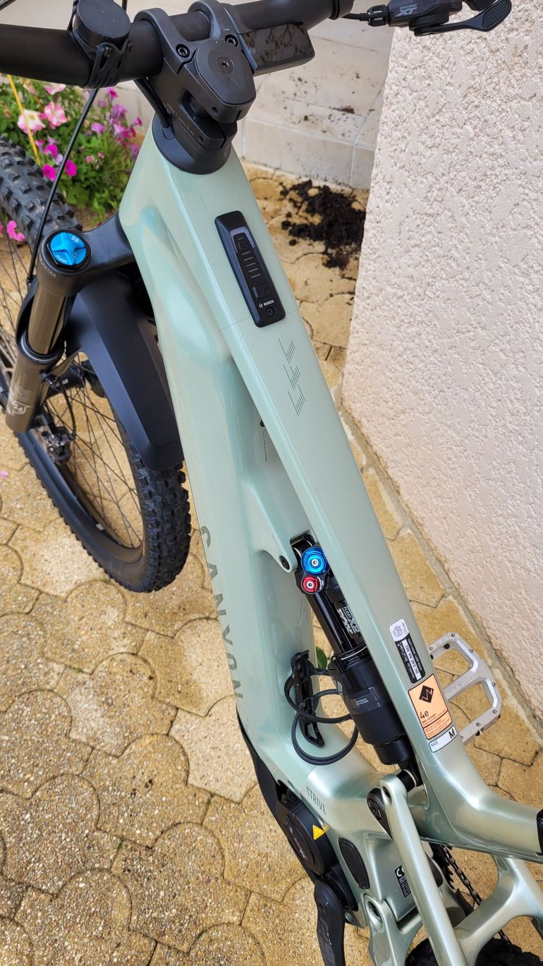 Used Canyon Canyon Strive:On - 2024 - 1244 Kms 2024 Mountainbike, Green — image 9 of 15