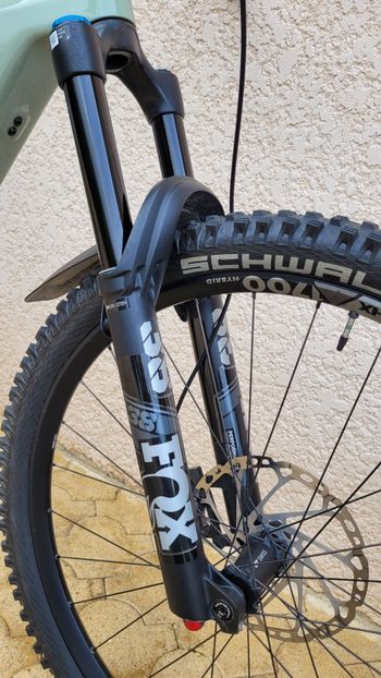 Used Canyon Canyon Strive:On - 2024 - 1244 Kms 2024 Mountainbike, Green — image 3 of 15