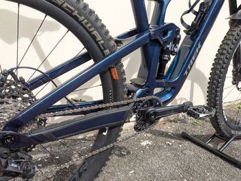 Used Trek Fuel EX 9.8 XT Gen 6 2024 Frameset 2024 Mountainbike, Blue, 29 — image 3 of 12