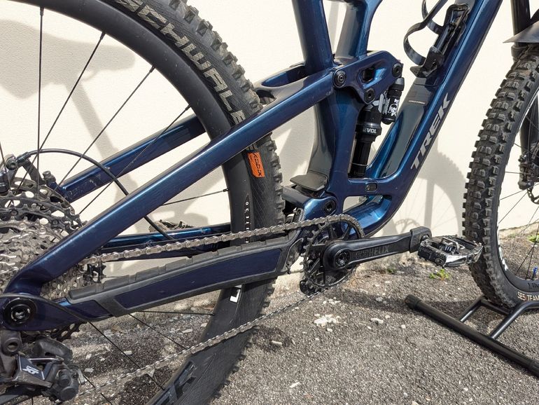 Used Trek Fuel EX 9.8 XT Gen 6 2024 Frameset 2024 Mountainbike, Blue, 29 — image 3 of 12