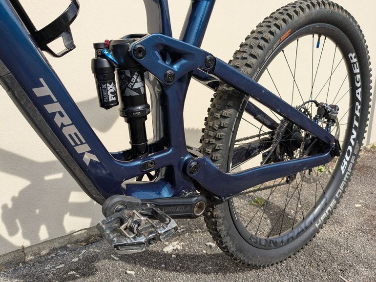 Used Trek Fuel EX 9.8 XT Gen 6 2024 Frameset 2024 Mountainbike, Blue, 29 — image 4 of 12