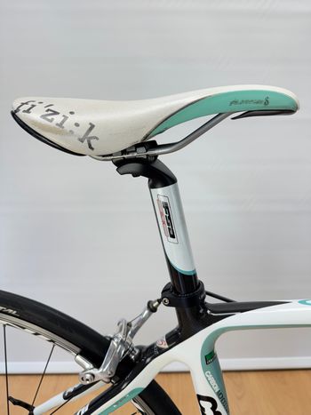 Used Bianchi Bianchi Infinito Campagnolo Athena 11v. Taglia 51 | 2010 2010 Road & Gravel, Blue — image 11 of 24