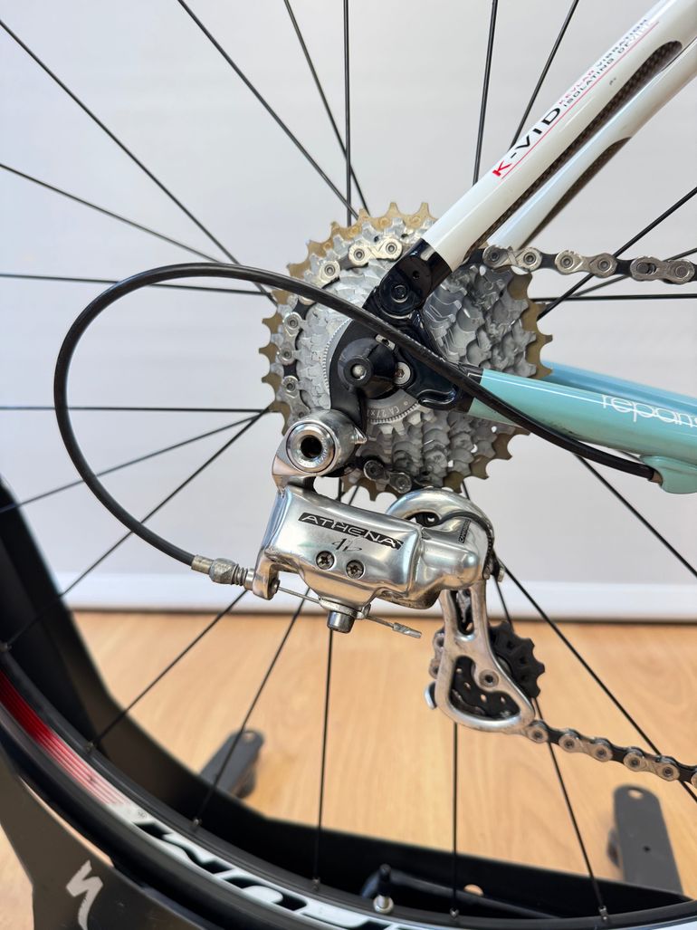 Used Bianchi Bianchi Infinito Campagnolo Athena 11v. Taglia 51 | 2010 2010 Road & Gravel, Blue — image 6 of 24