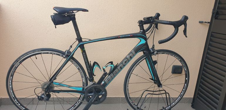 Used Bianchi Infinito CV Ultegra 2017 2017 Road & Gravel, Black — image 1 of 5