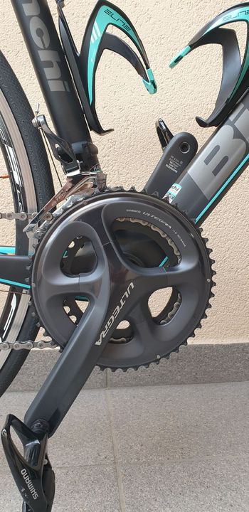 Used Bianchi Infinito CV Ultegra 2017 2017 Road & Gravel, Black — image 4 of 5