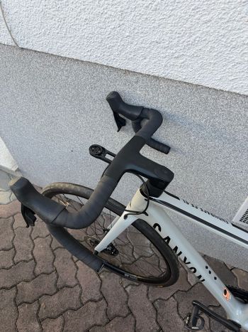 Used Canyon Endurace CF SL 7 eTAP 2023 2023 Road & Gravel, Light Gray — image 2 of 6