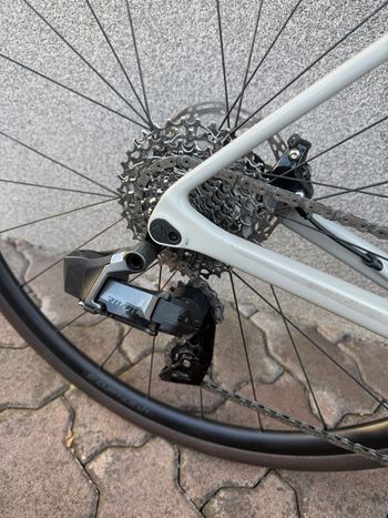 Used Canyon Endurace CF SL 7 eTAP 2023 2023 Road & Gravel, Light Gray — image 4 of 6