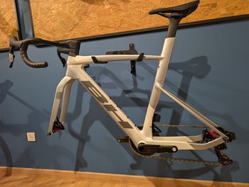 Used BH AEROLIGHT - SRAM FORCE PWR E1 -  SCOPE R4 2026 Road & Gravel, Blanco — image 5 of 5