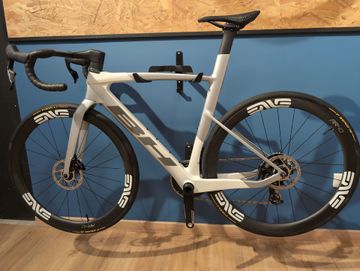 Brugt BH AEROLIGHT - SRAM FORCE PWR E1 - SCOPE R4 2026 Road & Gravel — billede 9 af 9