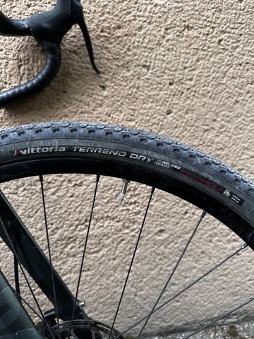 Used Rondo RUUT CF1 2022 2022 Road & Gravel, Black — image 7 of 17