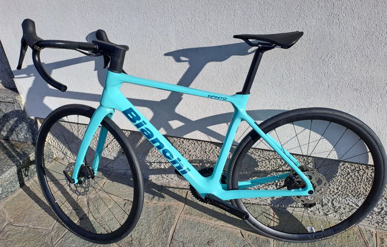 Used Bianchi Infinito Shimano 105 2025 Road & Gravel, Blue — image 2 of 9