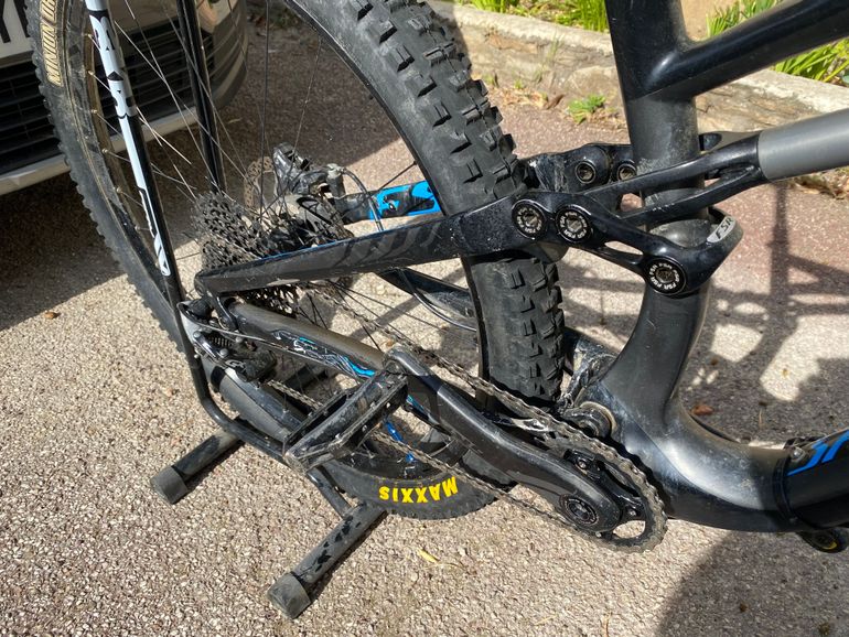 Used Specialized Specialized Enduro Expert 29 2016 Mountainbike — image 8 of 10