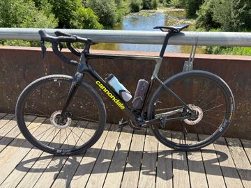 Tweedehands Cannondale Shimano 105 Di2 2023 Road & Gravel — afbeelding 1 van 8