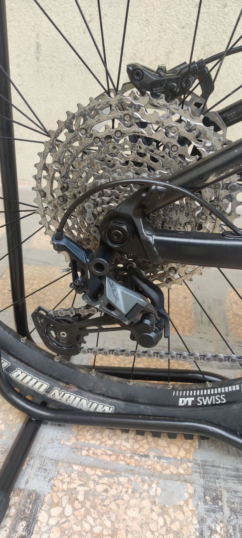 Used Saracen Ariel 50E 2021 2021 Mountainbike — image 4 of 6