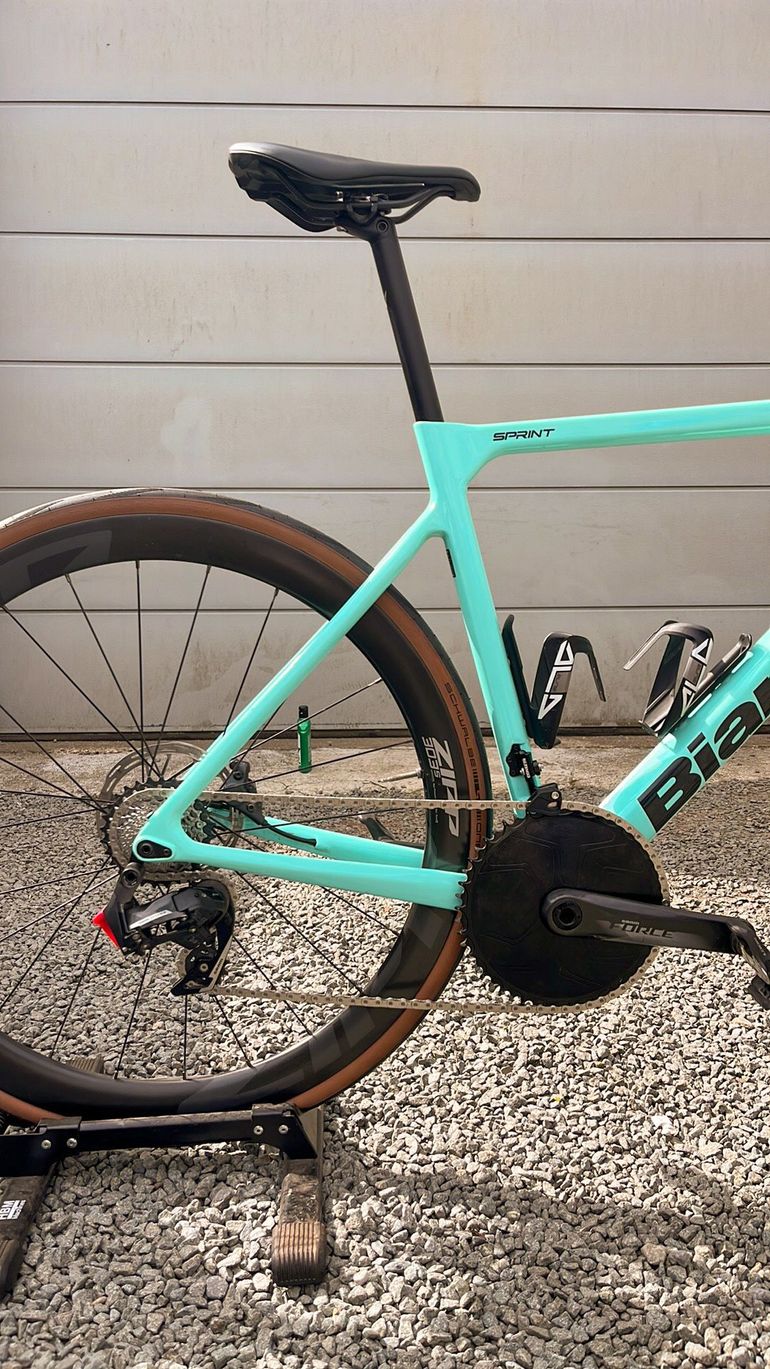 Used Bianchi Sprint SRAM Force 2025 Road & Gravel, Blue — image 2 of 10
