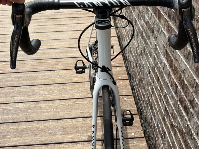 Used Canyon Aeroad CF SL Disc 8.0 AF 2020 2020 Road & Gravel, White — image 5 of 11
