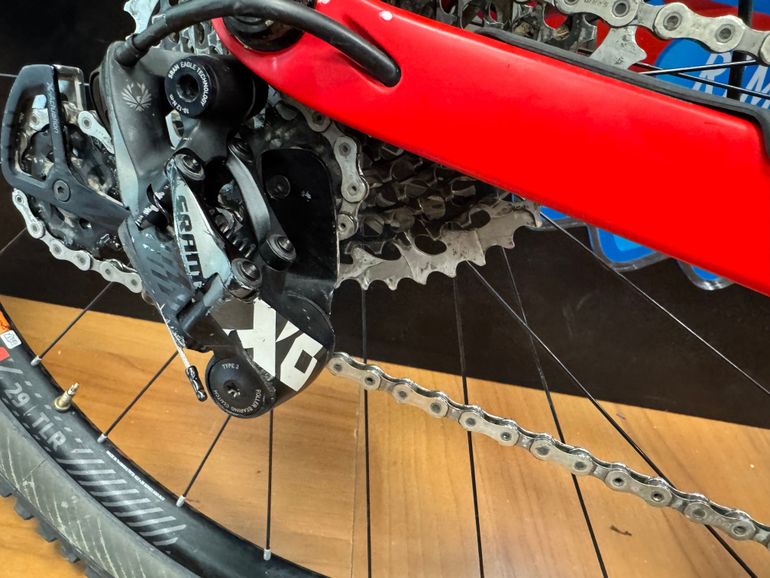 Used Trek Slash 9.9 29 Race Shop Limited 2017 2017 Mountainbike, Rot, 29 — image 33 of 37