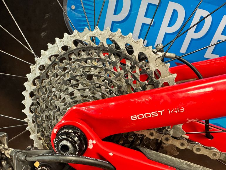 Used Trek Slash 9.9 29 Race Shop Limited 2017 2017 Mountainbike, Rot, 29 — image 35 of 37