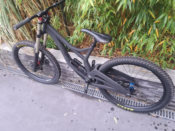 Used Devinci Wilson Carbon X01 DH 2018 2018 Mountainbike — image 2 of 12