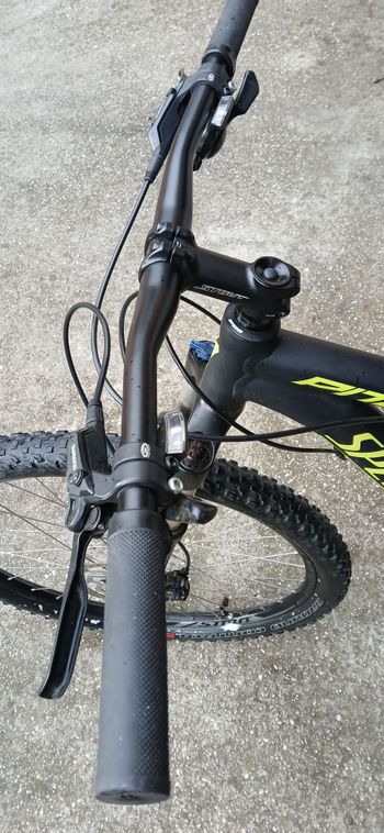 Used Specialized Pitch Shimano Deore 2015 Mountainbike, Black — image 4 of 5