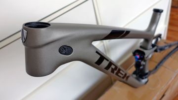 Used Trek Top Fuel 9.7 2018 Frameset 2018 Mountainbike, Light Gray, 27.5, 29 — image 10 of 18