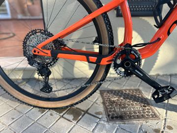 Orbea OIZ H20 2022 2022 Mountainbike usato, Nero — immagine 11 di 13