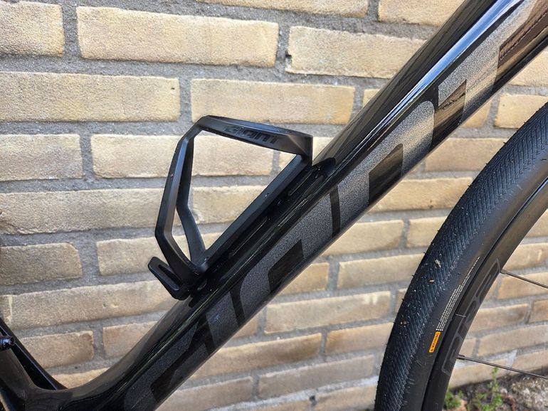 Used Giant Defy Shimano Ultegra 2023 Road & Gravel, Black — image 23 of 28
