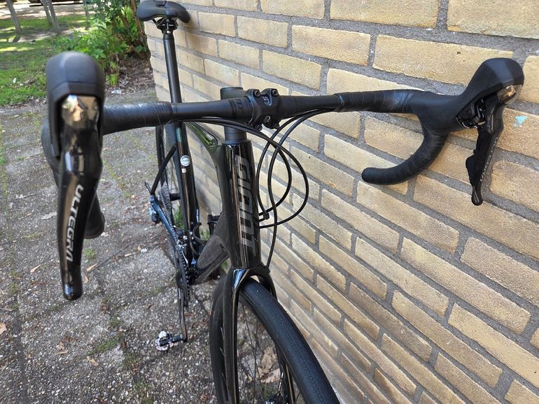 Used Giant Defy Shimano Ultegra 2023 Road & Gravel, Black — image 17 of 28