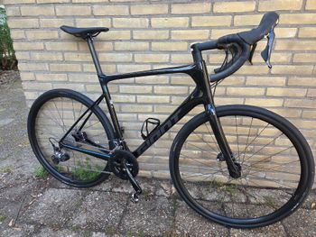 Used Giant Defy Shimano Ultegra 2023 Road & Gravel, Black — image 1 of 28