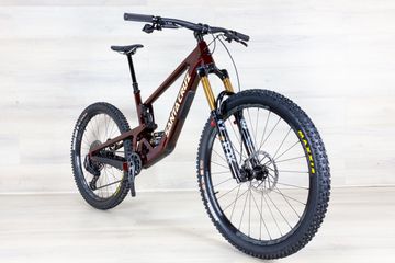 Used Santa Cruz Bronson Cc 2025 Mountainbike, Red — image 5 of 18