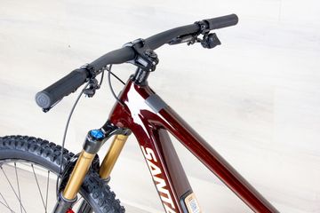 Used Santa Cruz Bronson Cc 2025 Mountainbike, Red — image 15 of 18