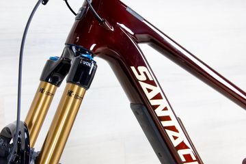 Used Santa Cruz Bronson Cc 2025 Mountainbike, Red — image 17 of 18