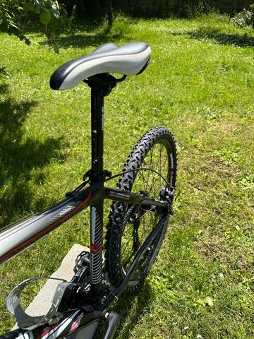 Lombardo Sestriere Shimano Acera 2013 Mountainbike usato, Bianco — immagine 2 di 6