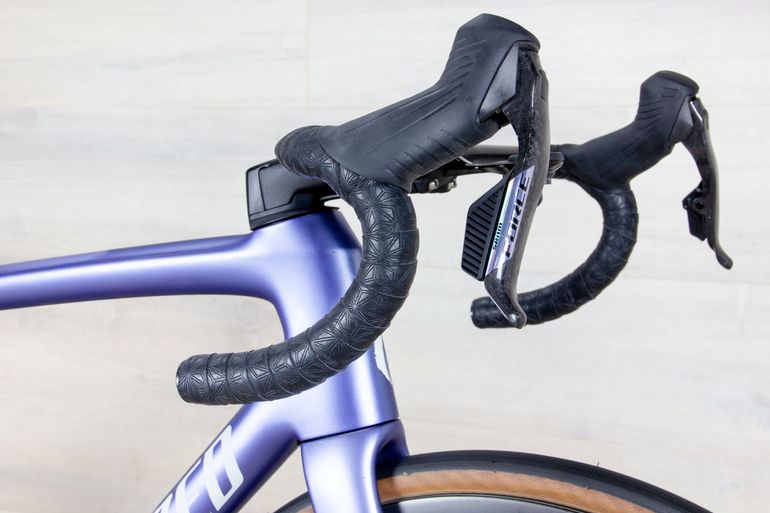 Used Specialized Tarmac SL8 Expert 2024 Road & Gravel, Purple — image 10 of 15