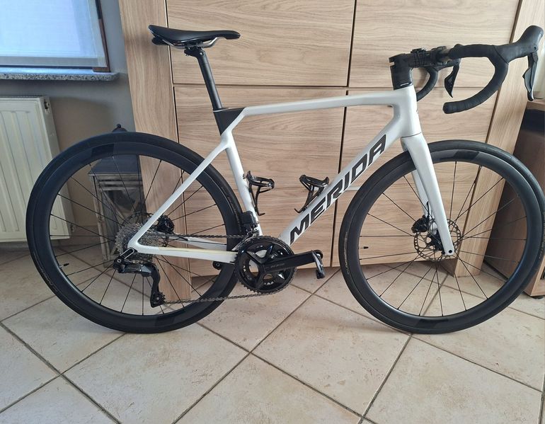 Used Merida SCULTURA 6000 2025 2025 Road & Gravel, White — image 1 of 5