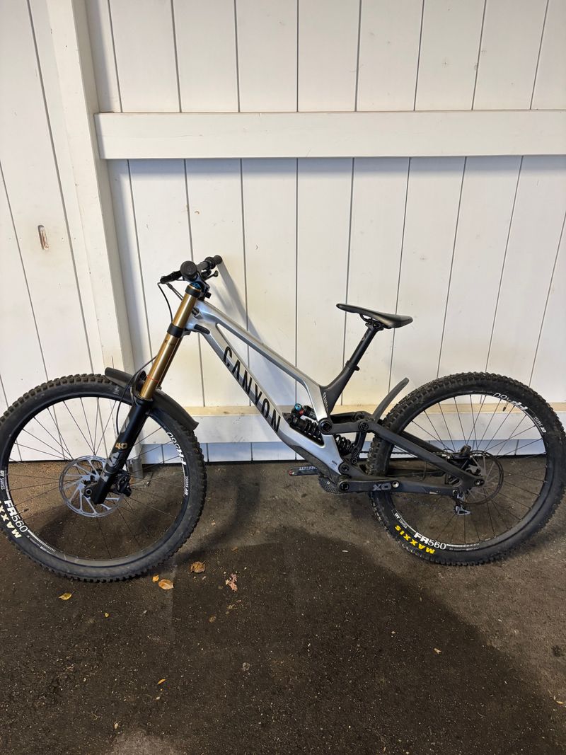 Used Canyon Sender CFR Mullet 2022 2022 MTB