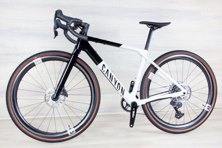 Used Canyon Grail CF SL 7 AERO 2025 Road & Gravel, White — image 6 of 17