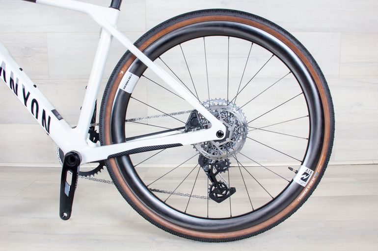 Used Canyon Grail CF SL 7 AERO 2025 Road & Gravel, White — image 12 of 17