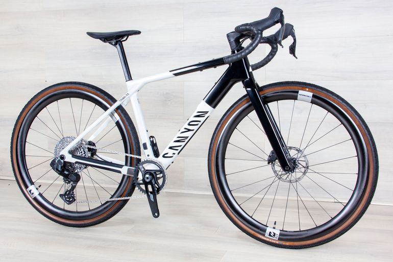 Used Canyon Grail CF SL 7 AERO 2025 Road & Gravel, White — image 5 of 17