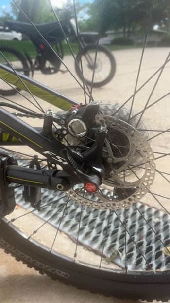 Used Specialized Rumor SRAM X9 2017 Mountainbike, Black — image 3 of 6