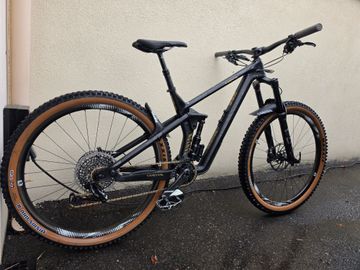 Used Canyon Strive CF 9.0 2020 2020 Mountainbike, Black, 29 — image 7 of 10