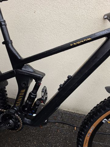 Použité Canyon Strive CF 9.0 2020 2020 MTB