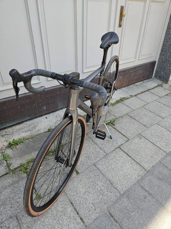Used Scott Addict 20 2024 2024 Road & Gravel, Light Gray — image 4 of 6