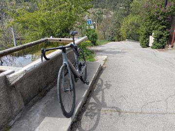 Scott Addict RC 15 2023 2023 Road & Gravel usato, Grigio chiaro — immagine 4 di 5