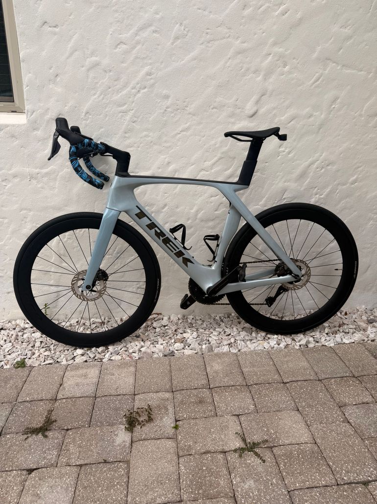 Used Trek Madone SL 7 Gen 7 2024 2024 Road & Gravel — image 6 of 6