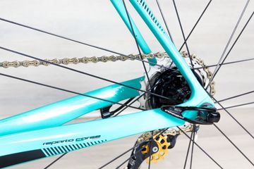 Bianchi Oltre XR3 2019 Road & Gravel de segunda mano, Azul — imagen 12 de 16