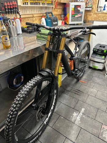 Used CUBE TWO15 HPC SLT 2022 2022 Mountainbike, Black, 29 — image 1 of 6