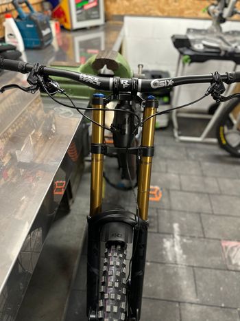 Used CUBE TWO15 HPC SLT 2022 2022 Mountainbike, Black, 29 — image 5 of 6