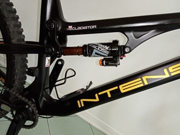 Tweedehands Intense Spider 2017 Mountainbike — afbeelding 5 van 9